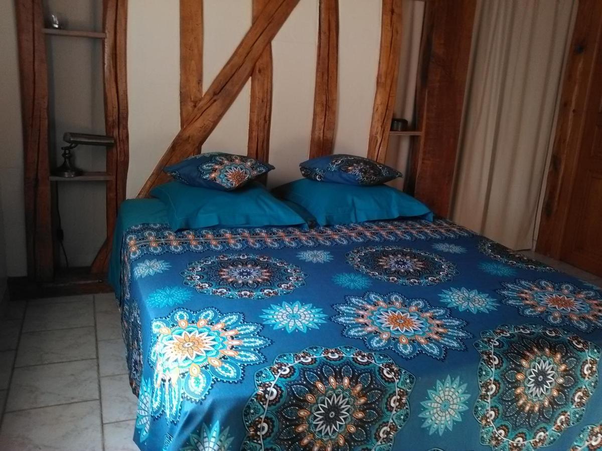 Chambre D'Hotes Des P'Tits Bonheurs Dosches Exteriör bild