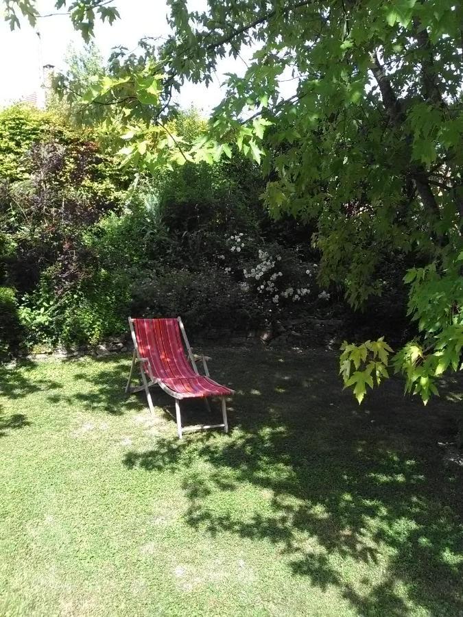 Chambre D'Hotes Des P'Tits Bonheurs Dosches Exteriör bild